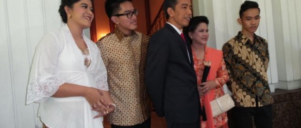 jokowi hadiri wisuda anaknya