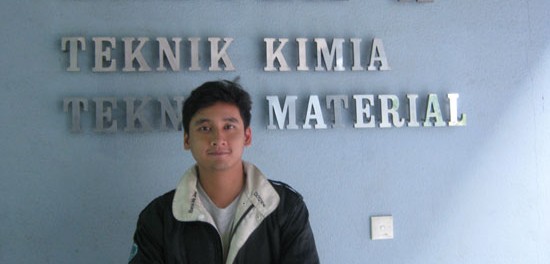 Boks Rhesa Avila