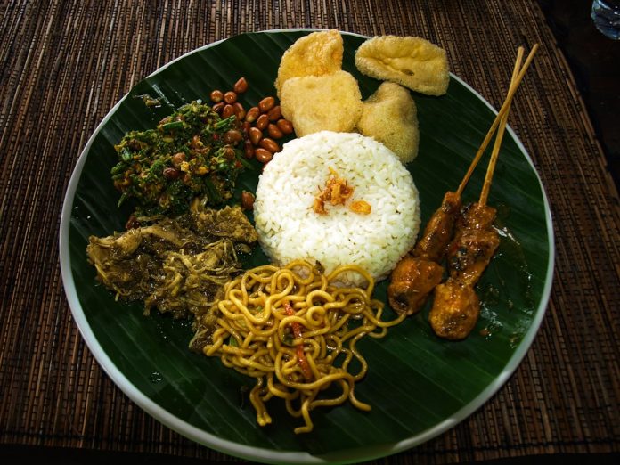Hidangan makanan lokal Indonesia